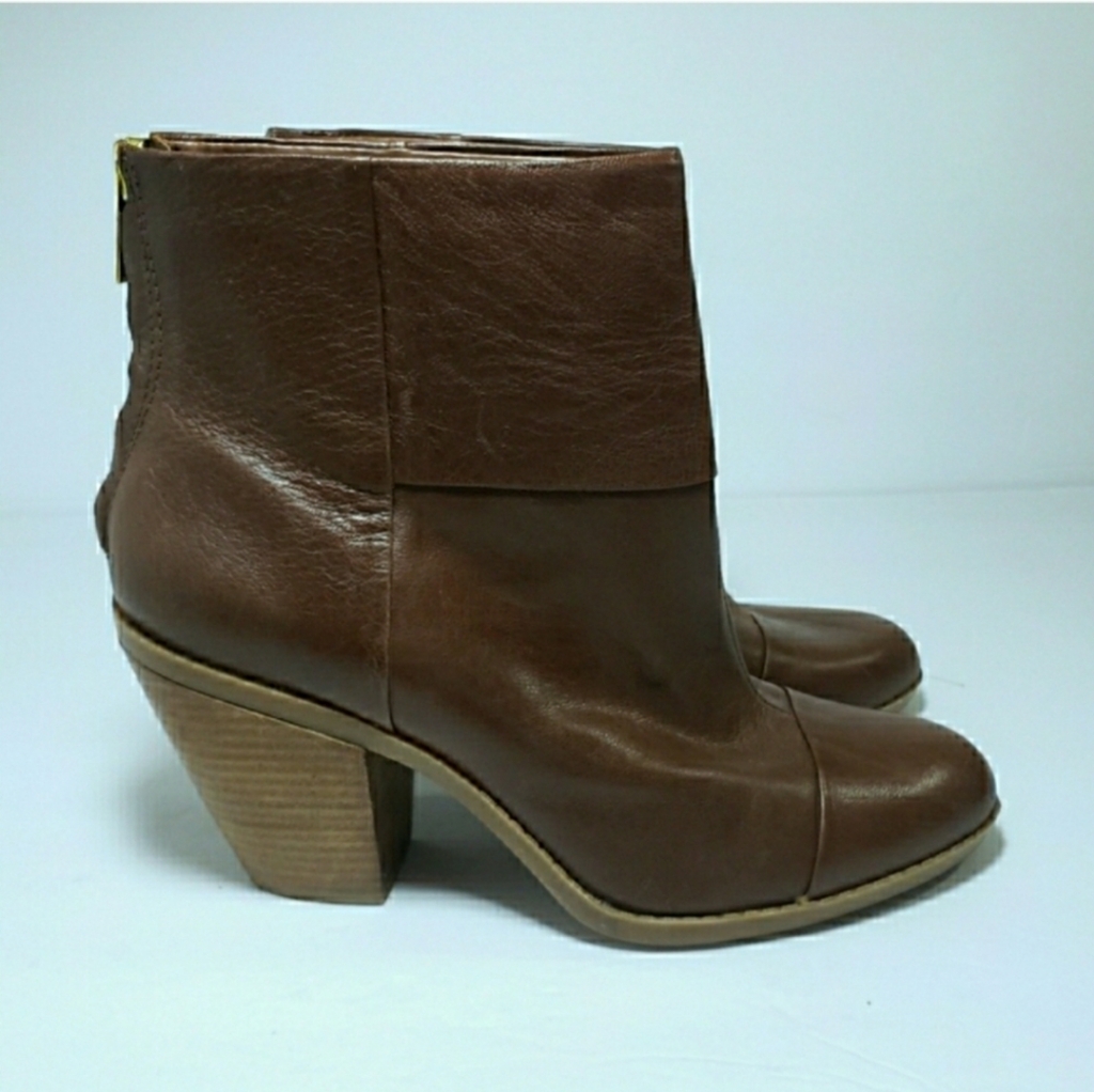 Bandolino Leather Chunky Heel Ankle Boots